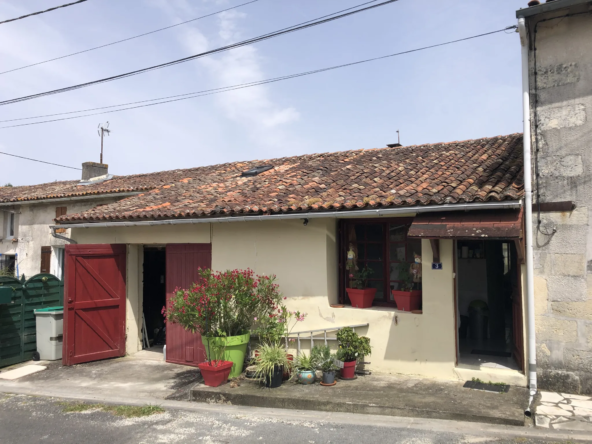 Maison T5 86 m2 avec jardin et garage à Saint Savinien