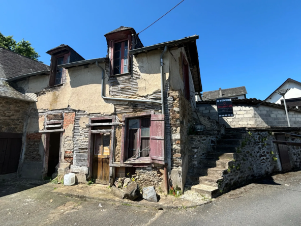 Charmante maison à rénover à Lagraulière