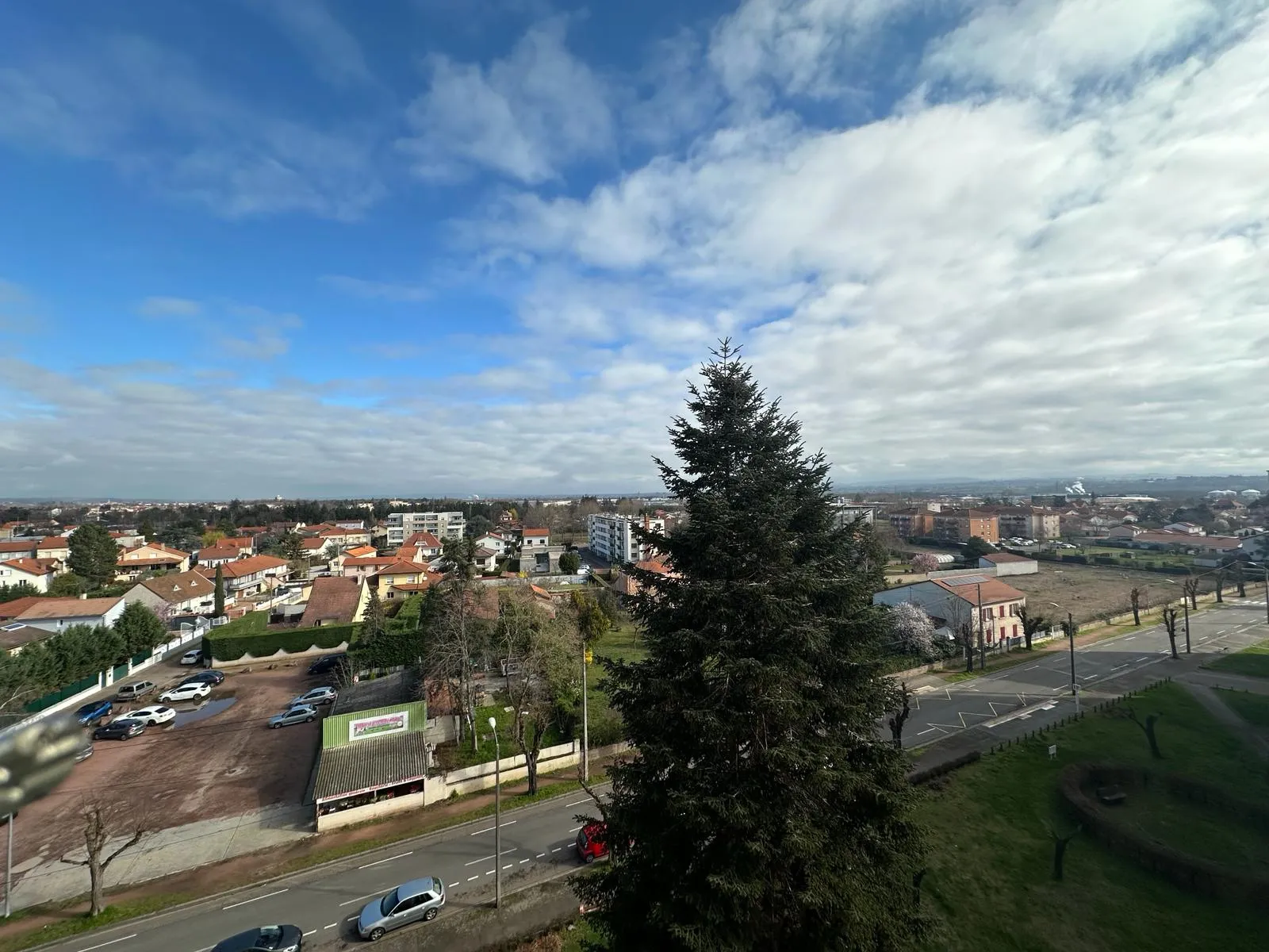 Appartement T3 Lumineux avec Vue Dégagee - Roanne 