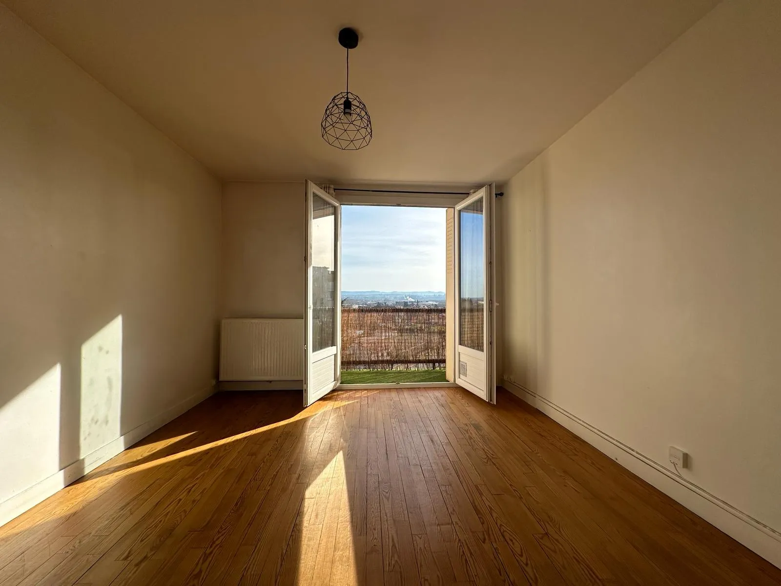 Appartement T3 Lumineux avec Vue Dégagee - Roanne 