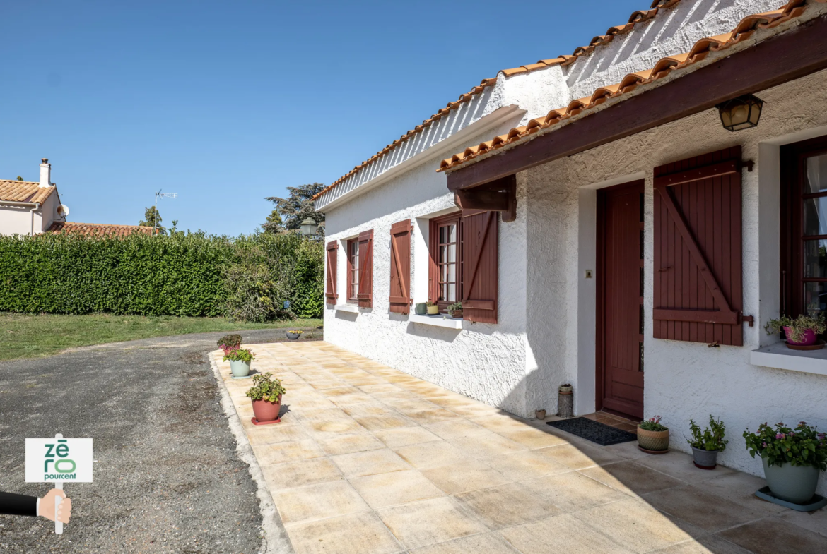 Maison de 116 m2 aux Magnils-Reigners avec jardin et garage 