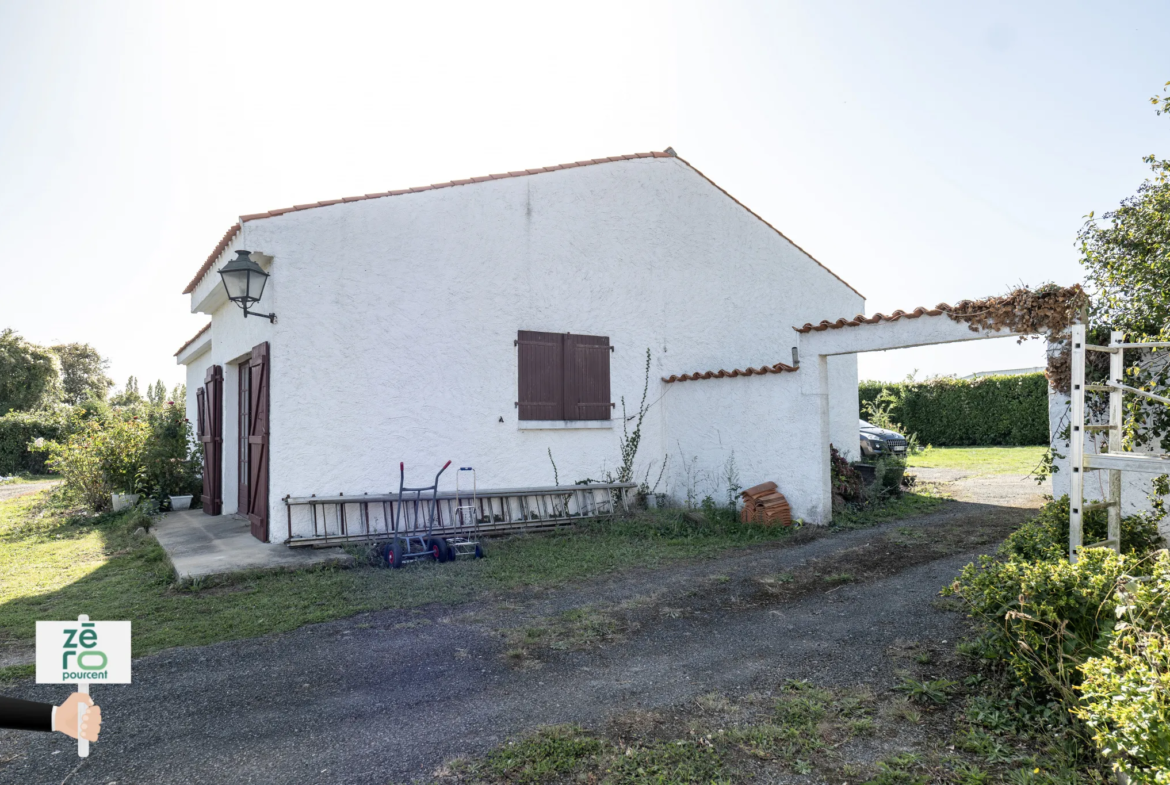 Maison de 116 m2 aux Magnils-Reigners avec jardin et garage 