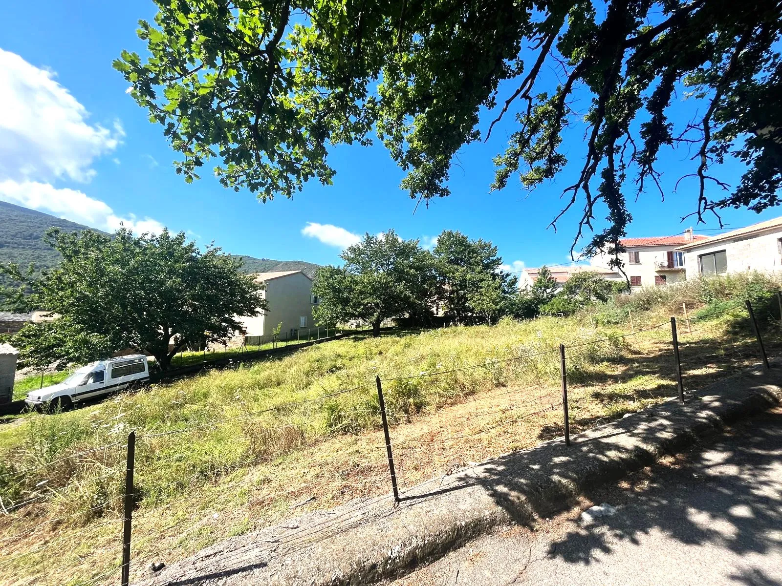 Terrain constructible à Murato de 1139m2 