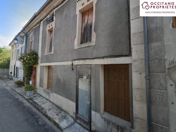 Maison de village au pied de Montsegur avec jardin non attenant