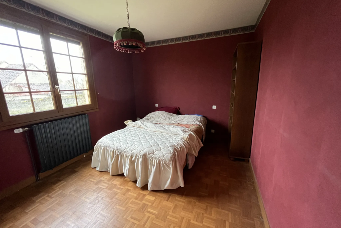 Maison de 90m2 à Fresnay-sur-Sarthe avec 3 chambres 