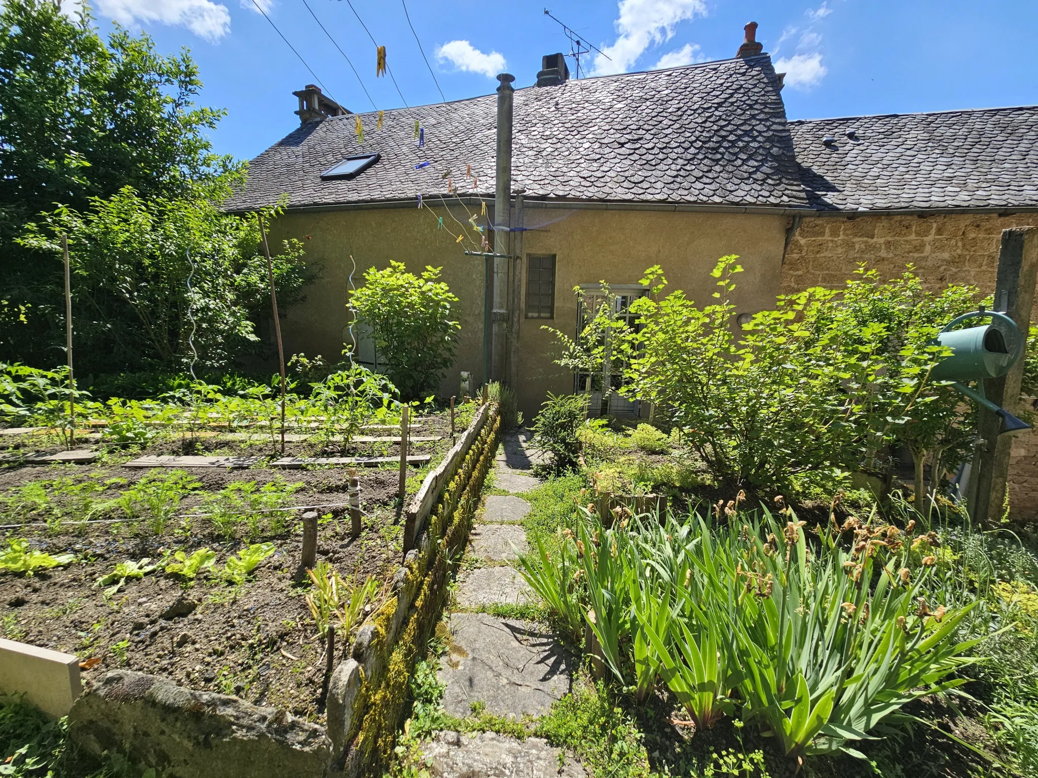 Maison de Village à Salles la Source - 123 m2 - 3 Chambres 