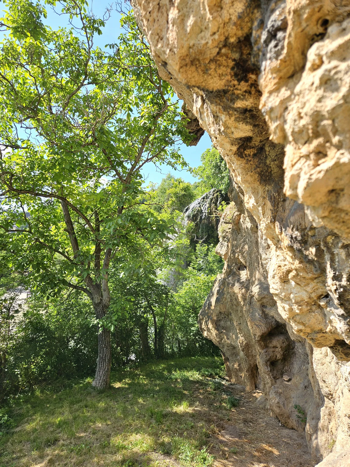 Maison de Village à Salles la Source - 123 m2 - 3 Chambres 