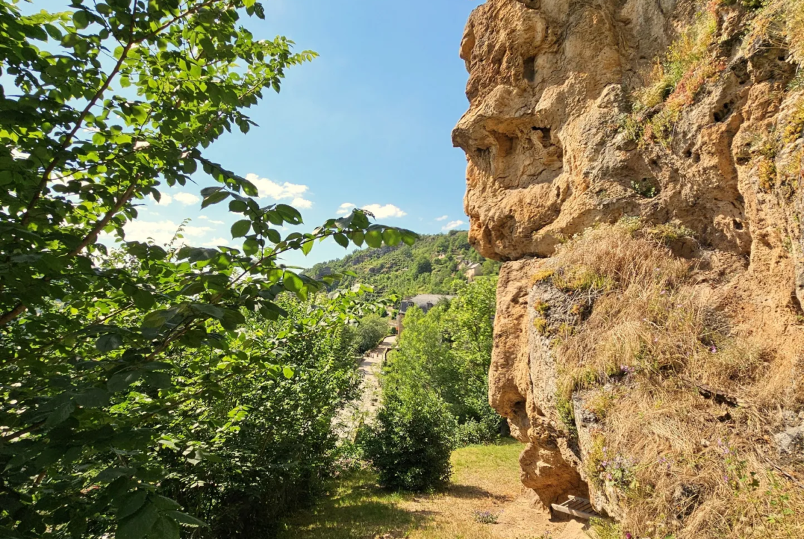 Maison de Village à Salles la Source - 123 m2 - 3 Chambres 