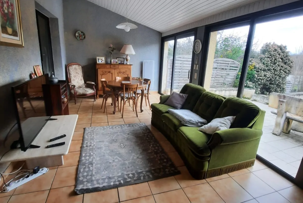 Maison 6 pièces à Lacapelle avec jardin et vue sur la campagne 