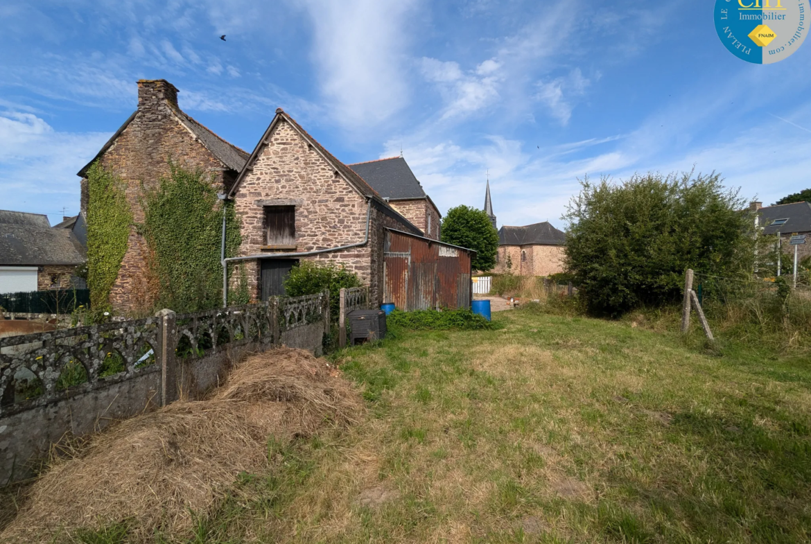 Maison en pierre à Saint-Péran avec 3 chambres 