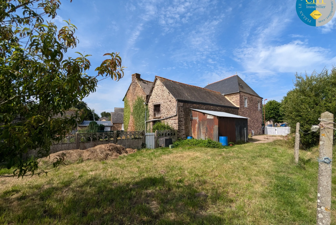 Maison en pierre à Saint-Péran avec 3 chambres 