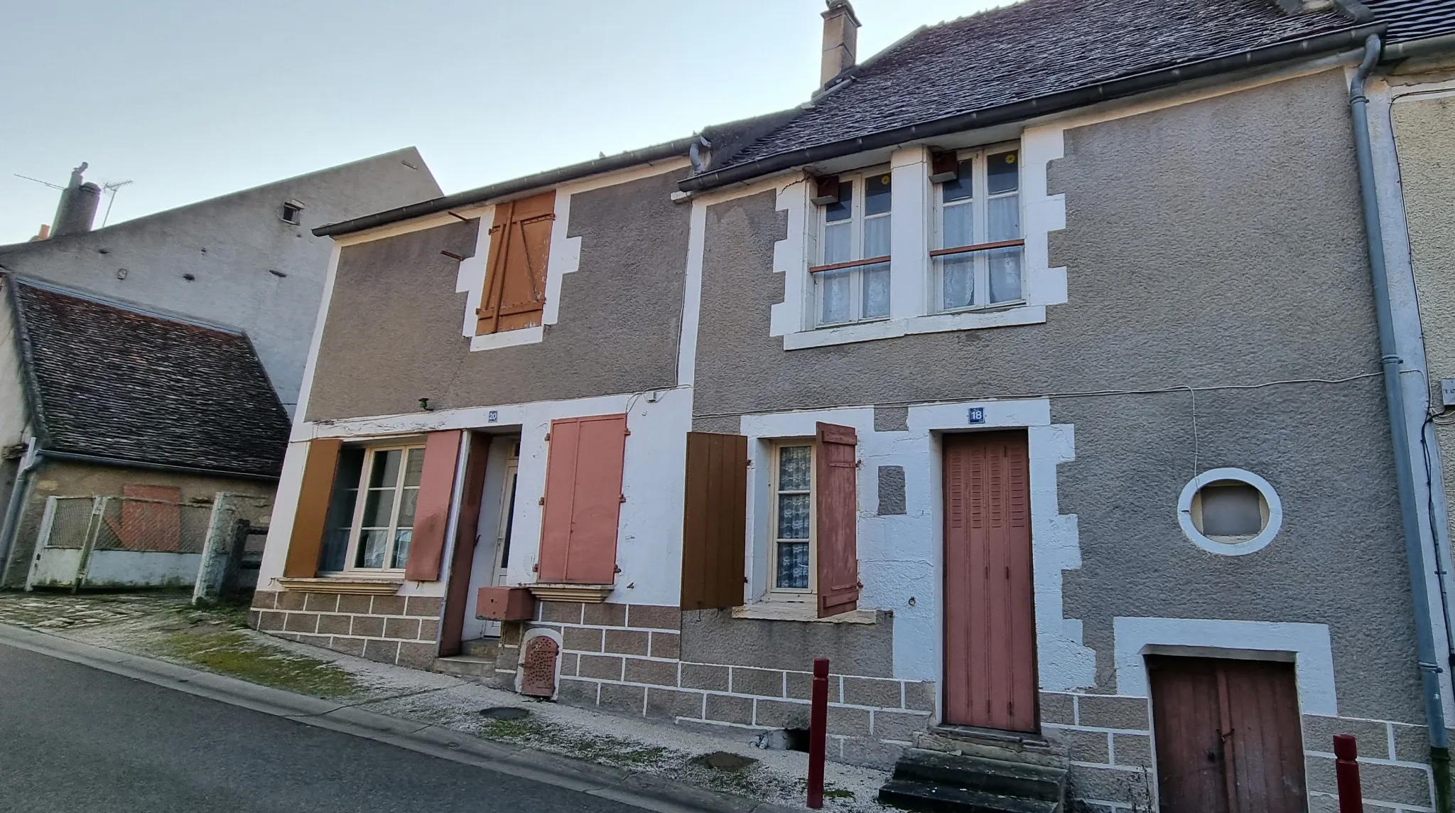 Maison de village à rénover à Varzy 