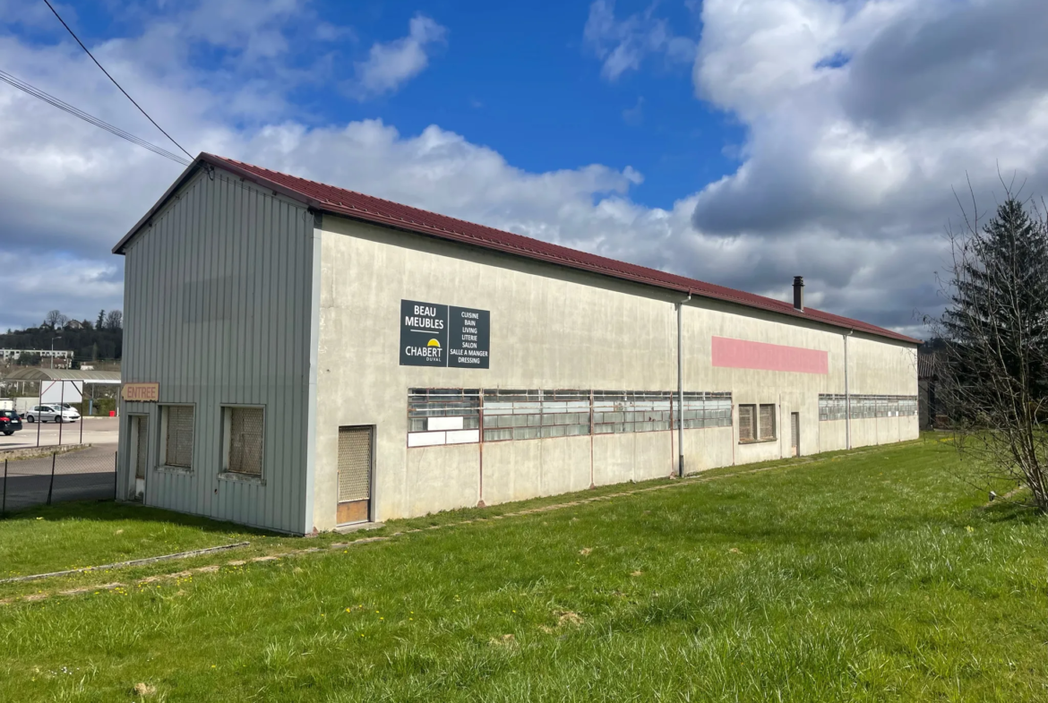 Magasin en excellent état à Montbard 