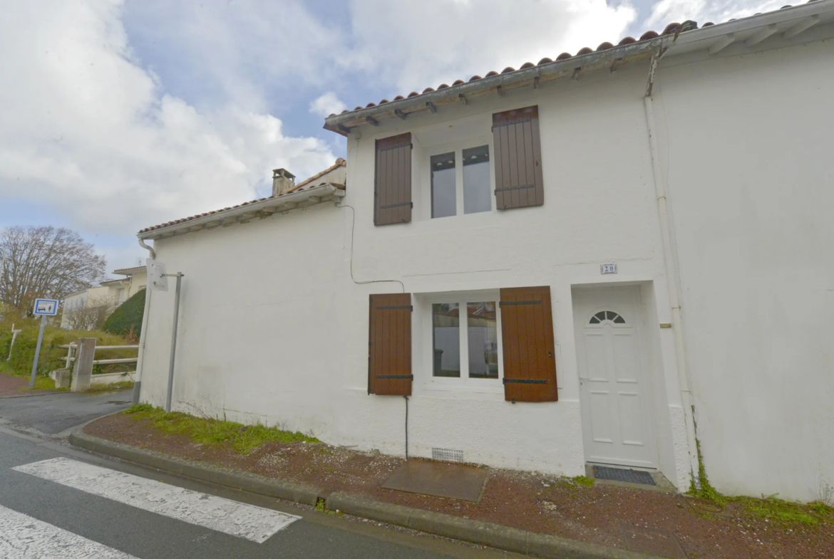 Maison en Pierre à Meschers sur Gironde 