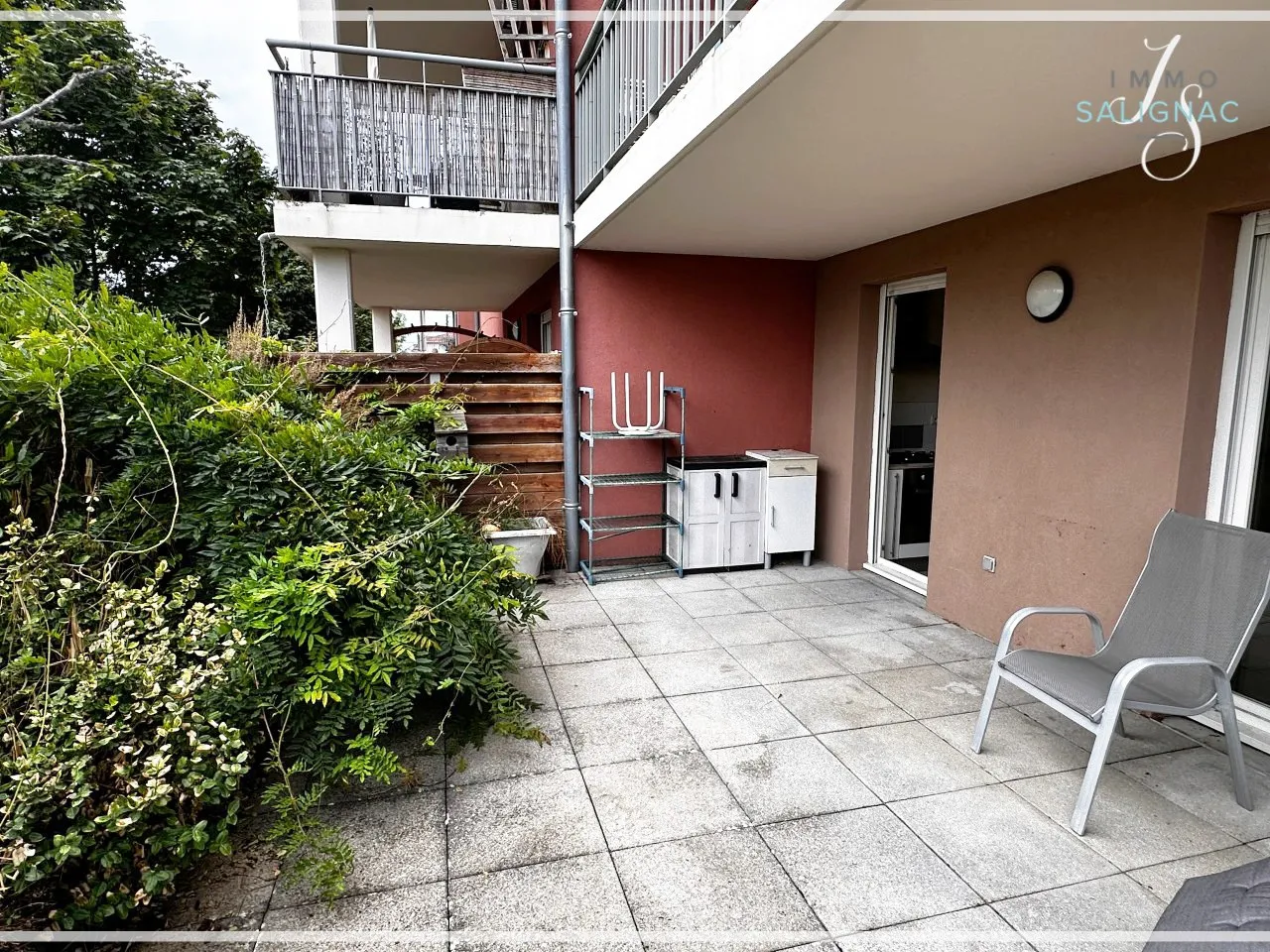 Appartement T3 Moderne de 65m2 avec Terrasse et Garage à Peronnas 