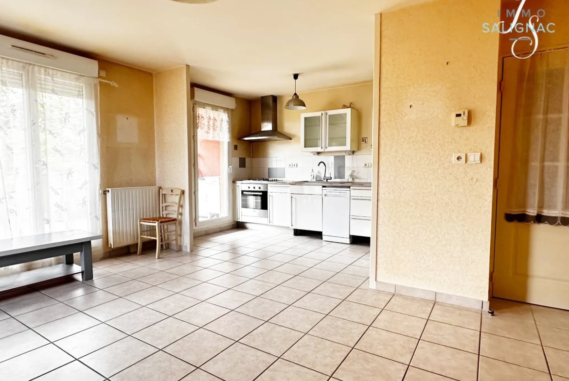 Appartement T3 Moderne de 65m2 avec Terrasse et Garage à Peronnas 