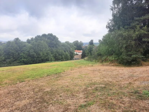 Terrain à bâtir avec vue à Lacrouzette