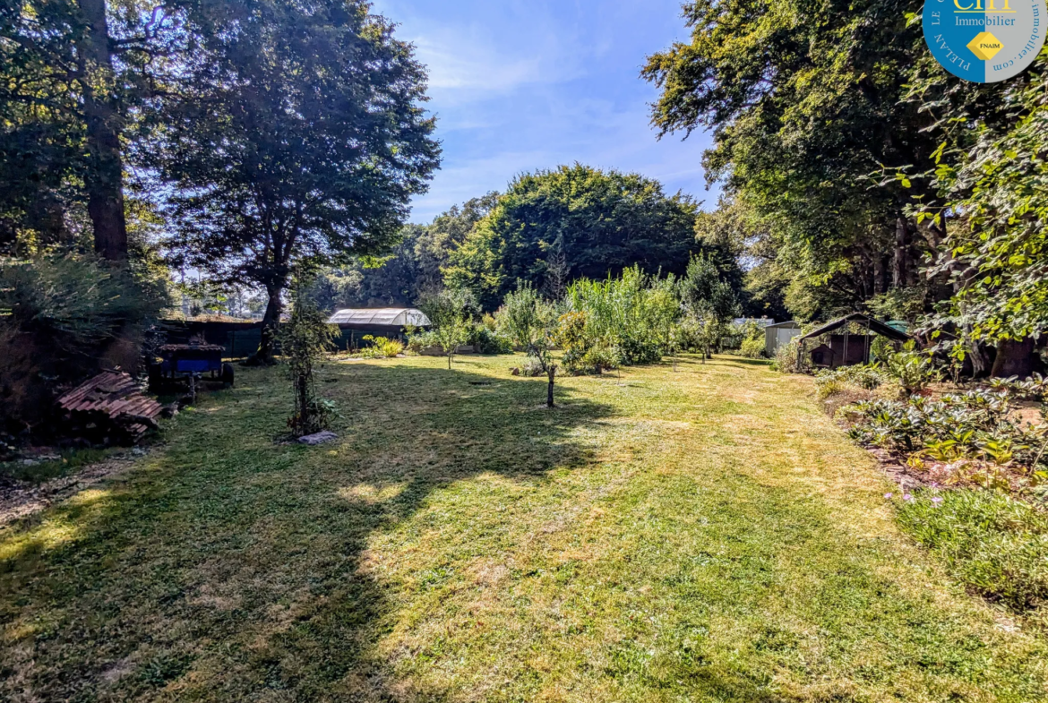 Longère en pierres avec jardin à BEIGNON (56 380) 