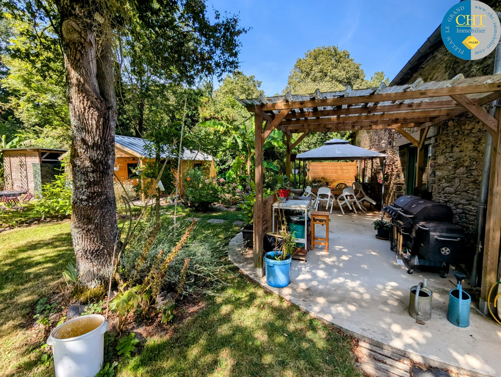 Longère en pierres avec jardin à BEIGNON (56 380) 