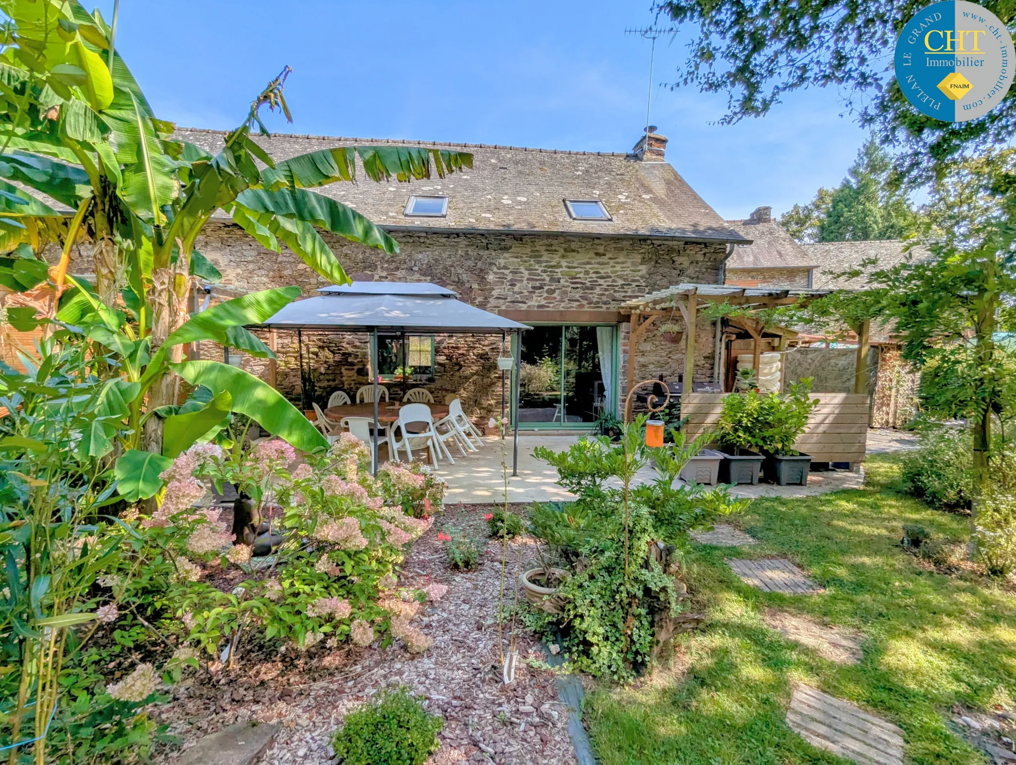 Longère en pierres avec jardin à BEIGNON (56 380) 