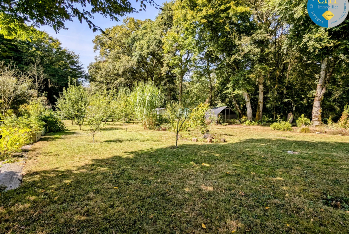 Longère en pierres avec jardin à BEIGNON (56 380) 