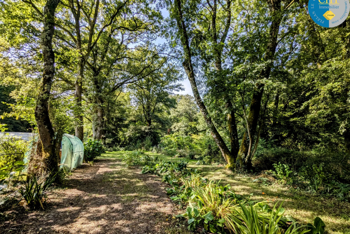 Longère en pierres avec jardin à BEIGNON (56 380) 