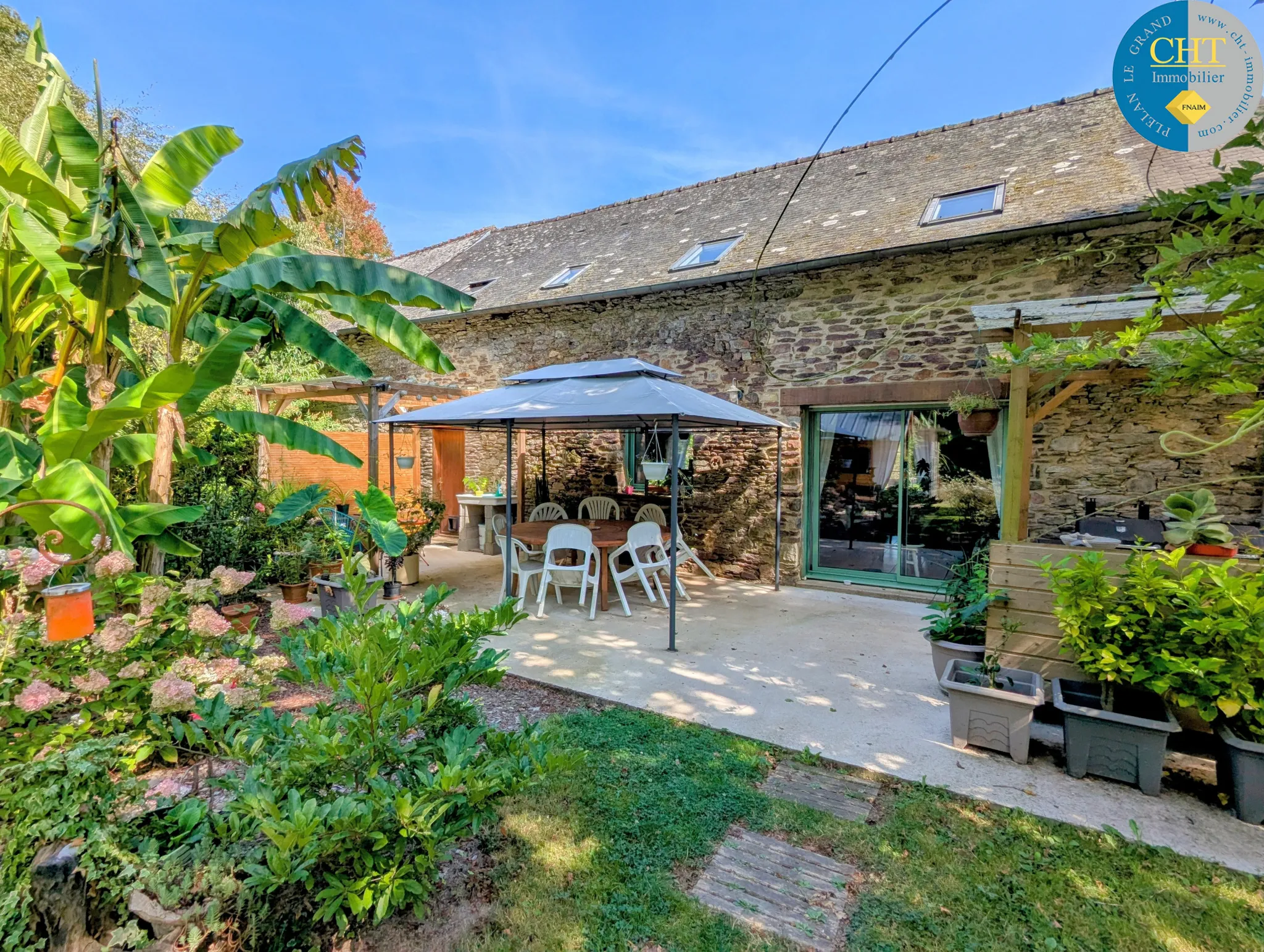 Longère en pierres avec jardin à BEIGNON (56 380) 