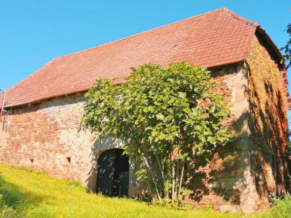 Belle grange à rénover sur le Passage du tour de France!!!