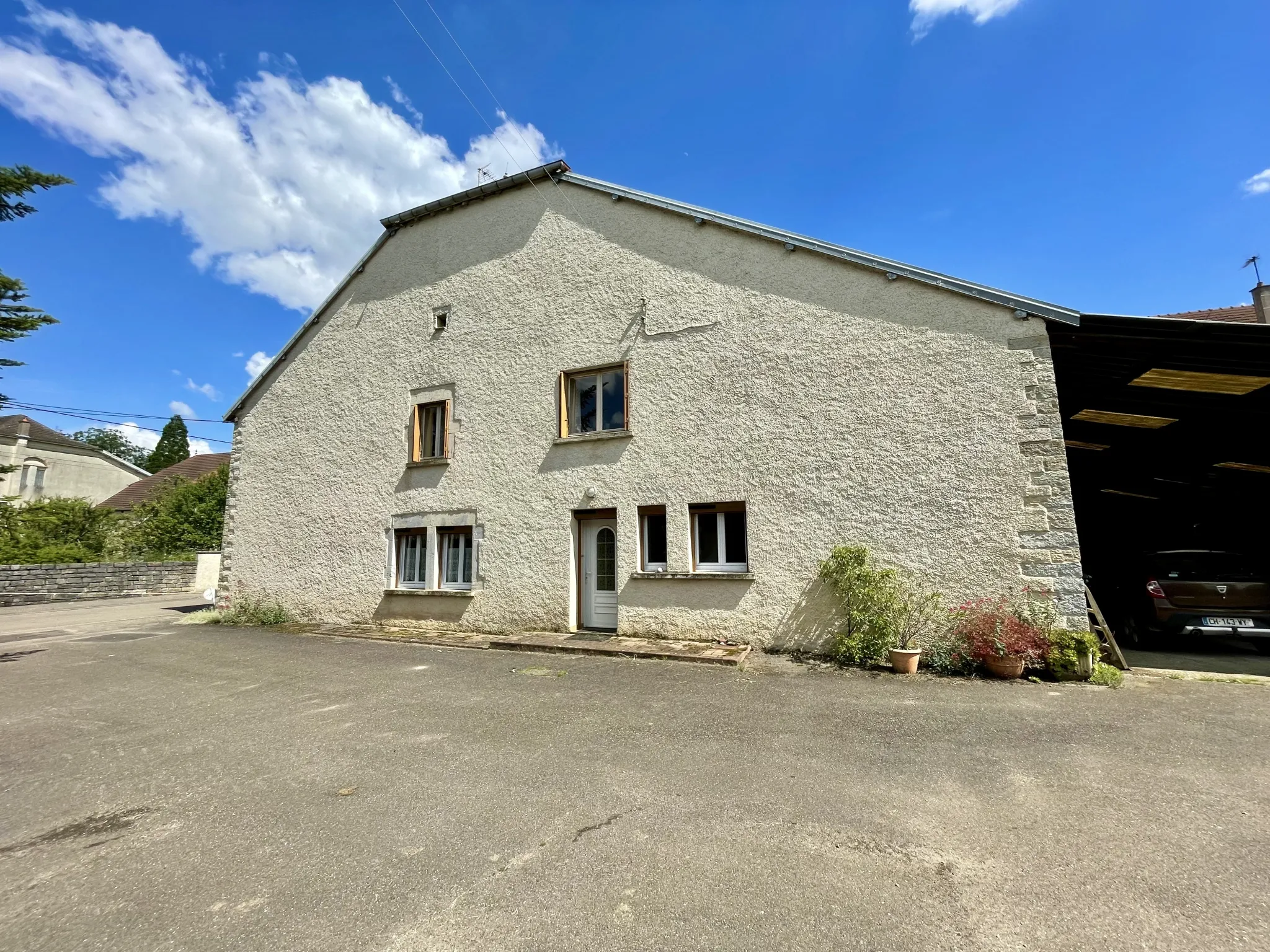 Maison de Village en Pierre à Frasnes-le-Château 