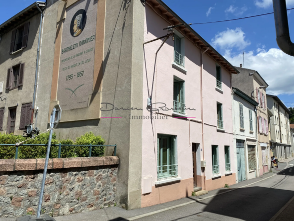 Maison de village à Amplepuis avec terrasse