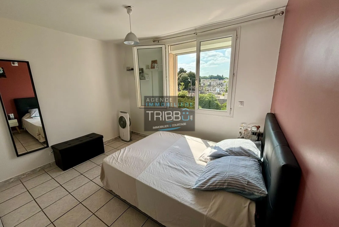 Appartement F4 lumineux avec balcon à Perpignan 