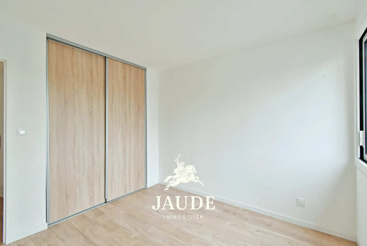 Appartement F4 entièrement rénové avec balcon à Clermont-Ferrand 