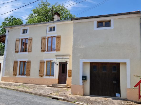 Maison de 1858 entièrement meublée à Voisey