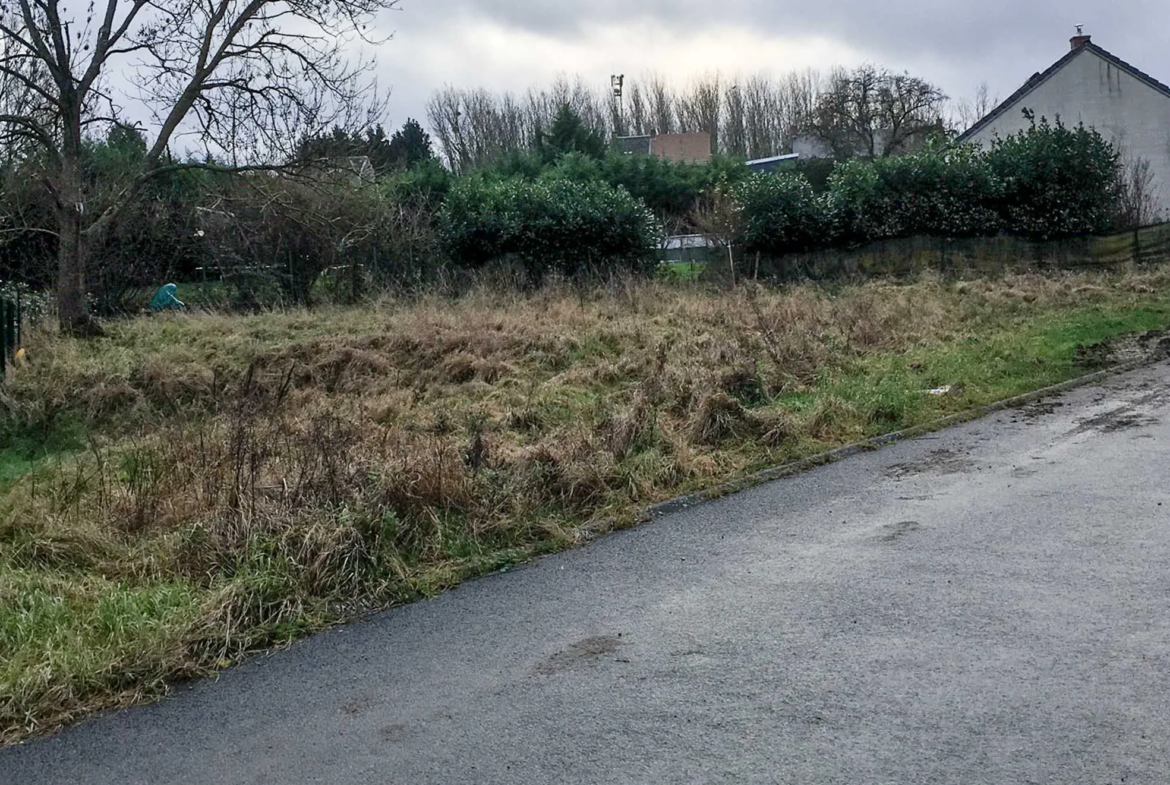 Terrain à bâtir dans une rue calme et agréable à Marpent 