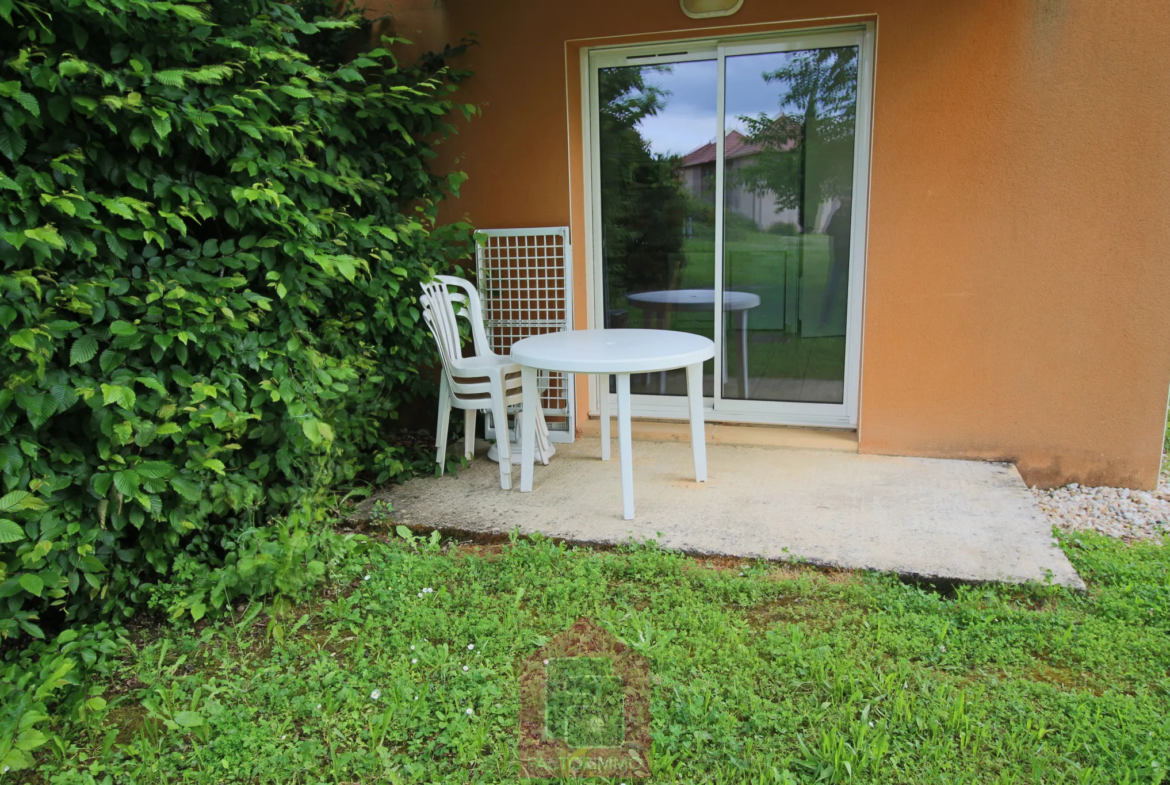 Appartement meublé avec terrasse à Prayssac 