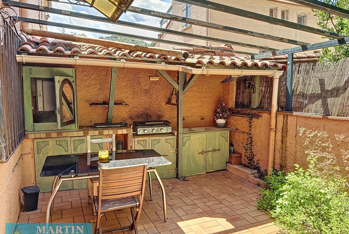 Belle Maison à Céret avec 170 m2 Habitables 