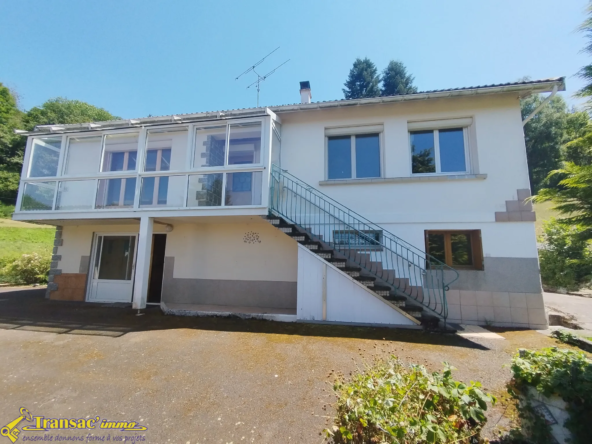 Family House with 4 Bedrooms in Celles sur Durolle