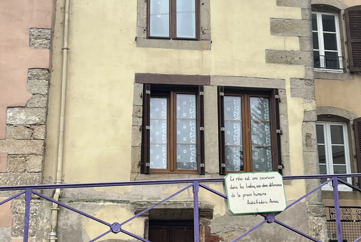 Maison de 104 m2 habitables à Fontenoy le Château 