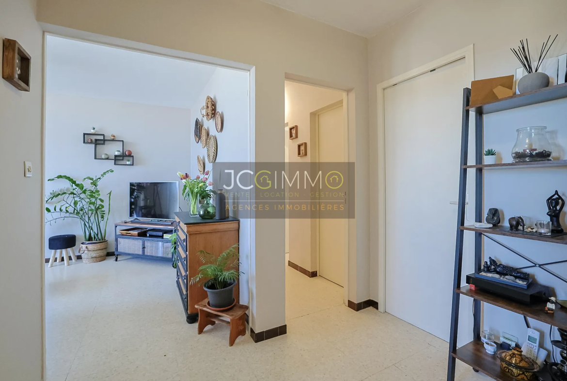 Appartement T3/4 avec 2 Balcons à La Valette du Var 