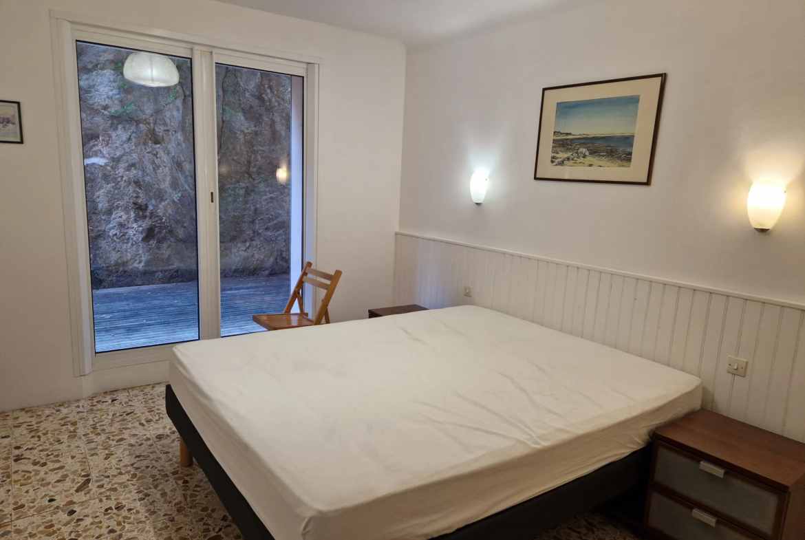 Appartement à Port Vendres avec 2 Chambres et Terrasse 