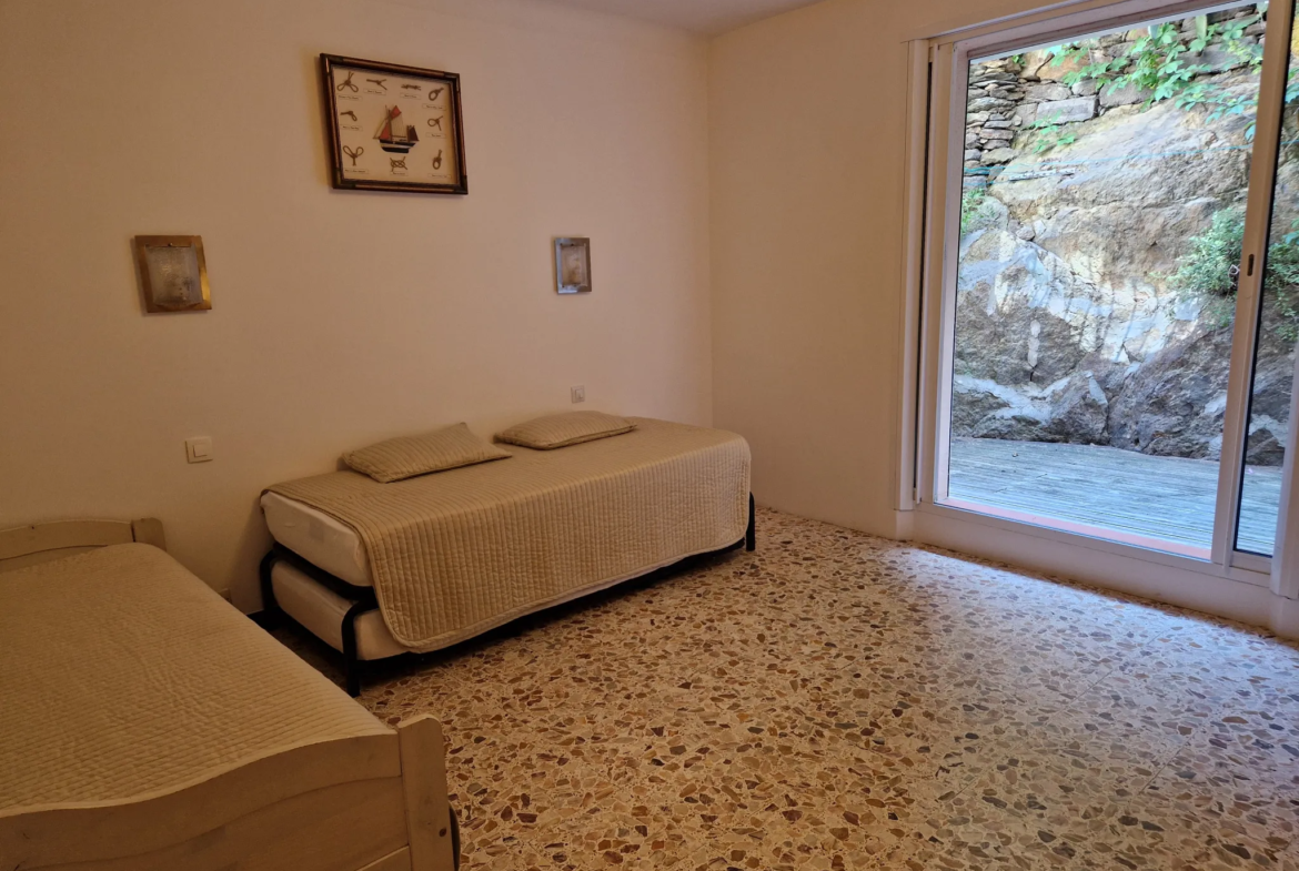 Appartement à Port Vendres avec 2 Chambres et Terrasse 