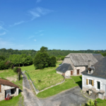 Propriété de caractère avec maison et grange à Malemort sur Corrèze