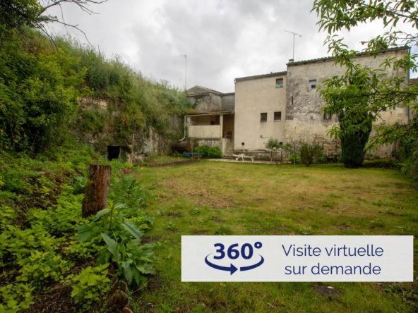 Maison à rénover avec garage et jardin à Saint-Savinien