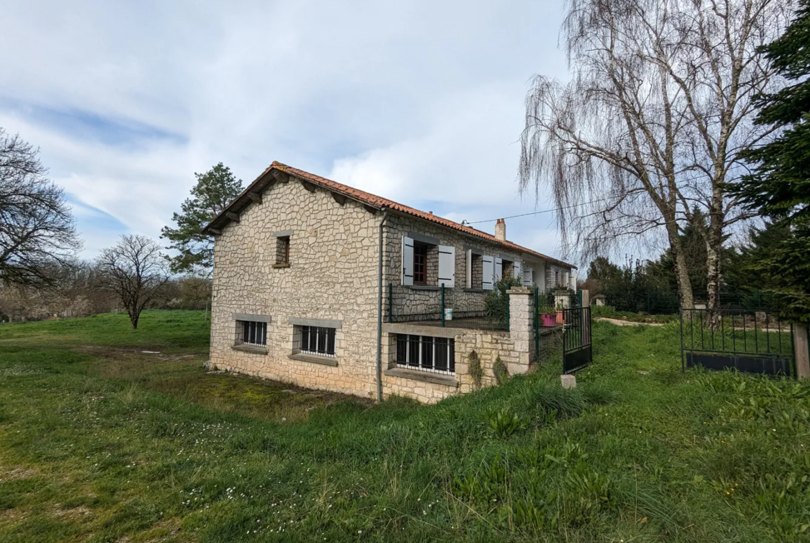 Charmante maison des années 60 avec vue sur la Charente 