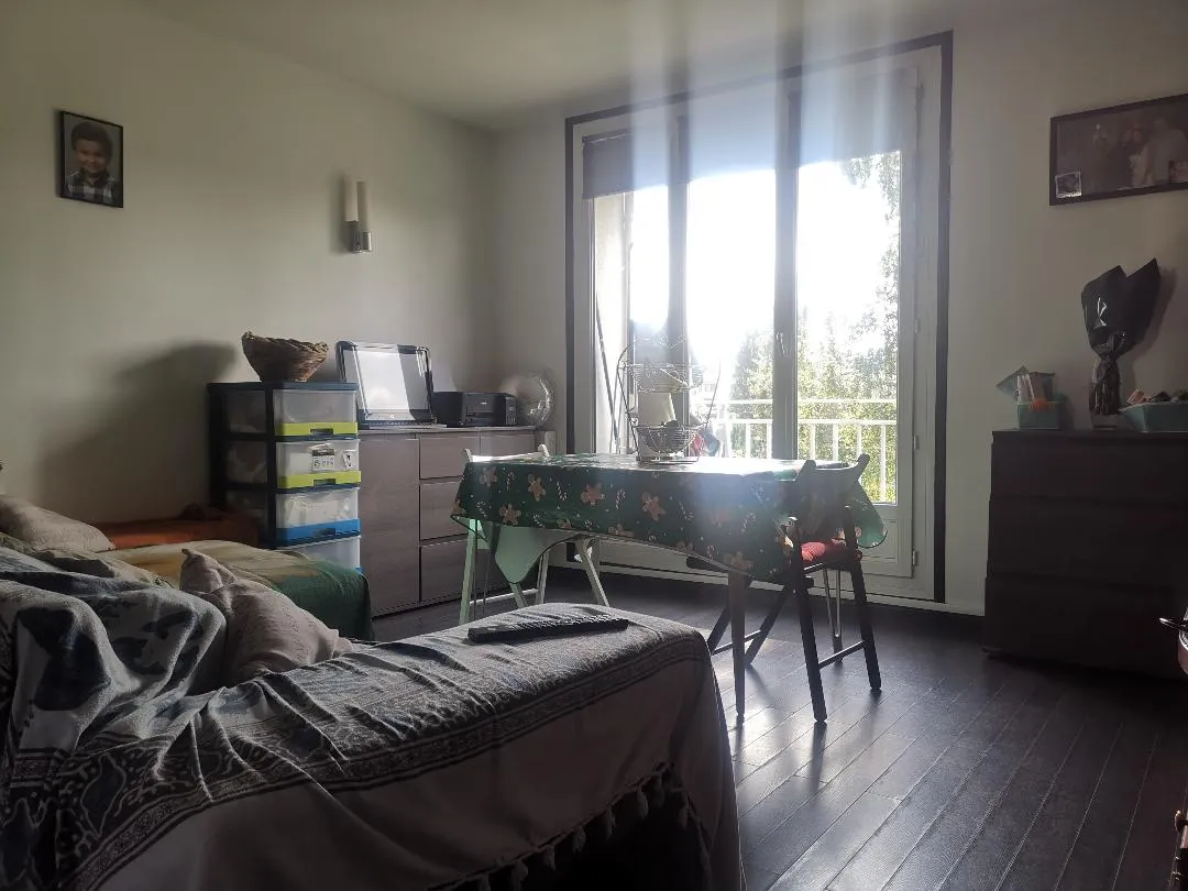 Appartement F4 à Soisy-sous-Montmorency avec vue dégagée 