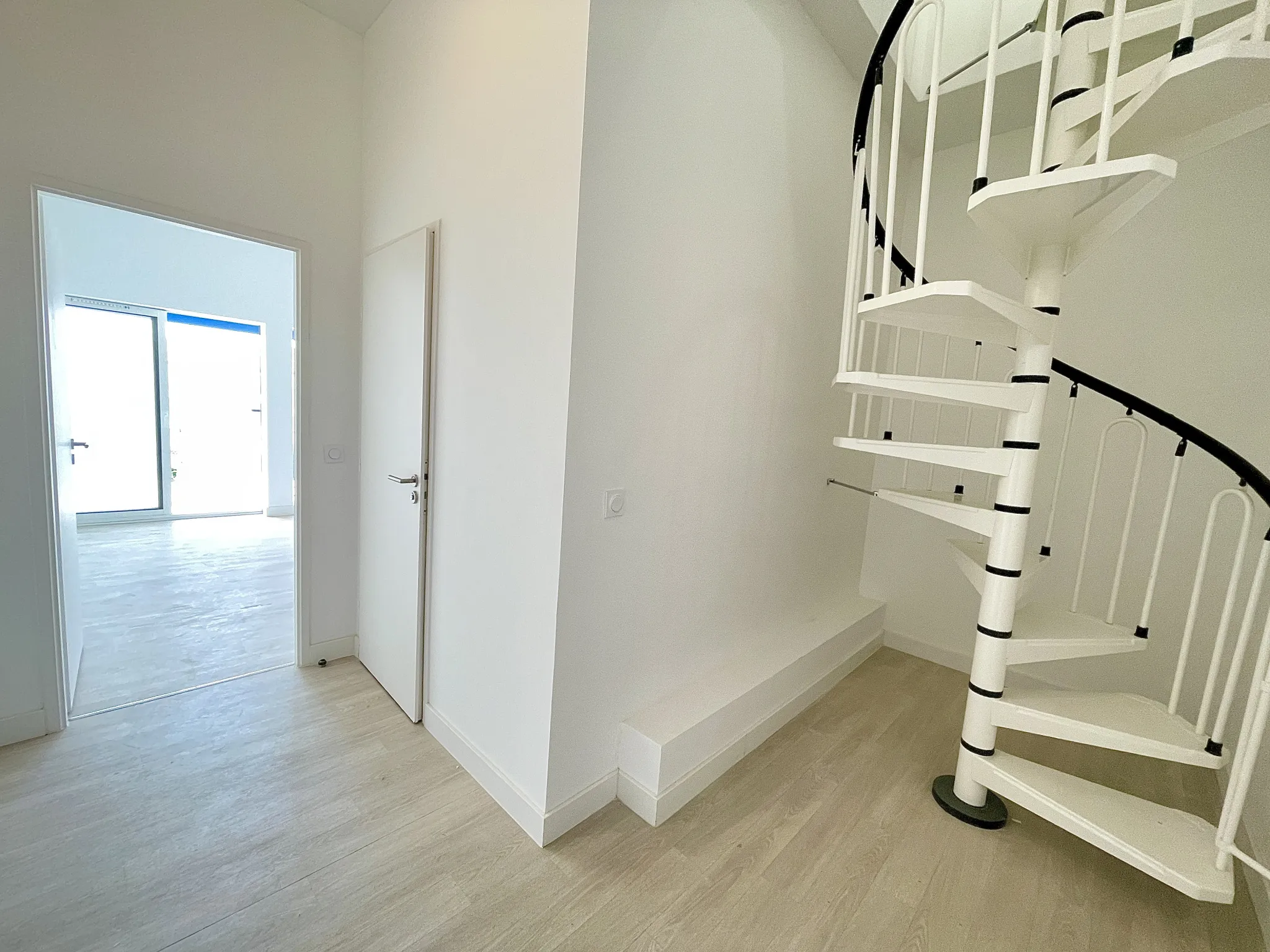 Superbe Appartement Neuf T3 en Duplex Secteur Môle 