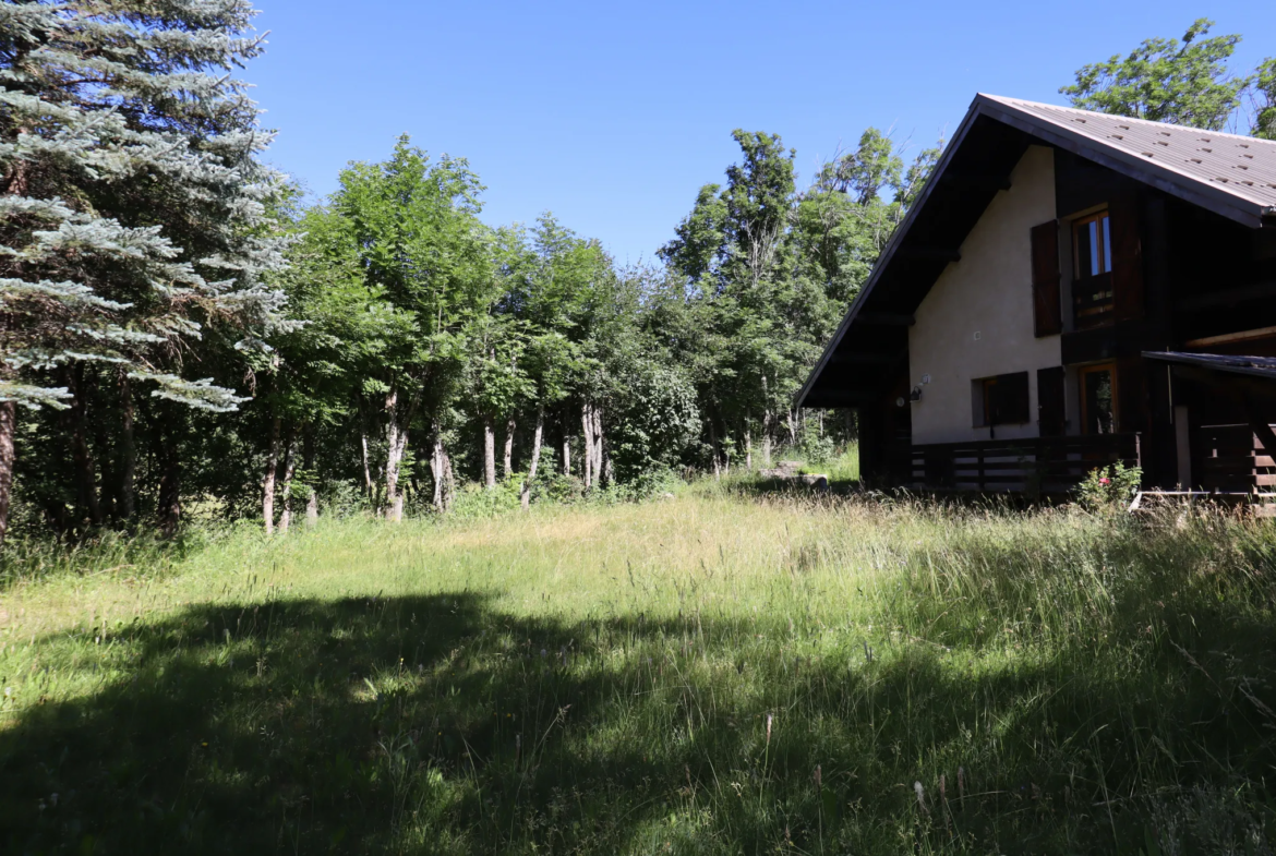 Maison de 1980 avec Jardin Exposé Sud à Villars-Colmars 