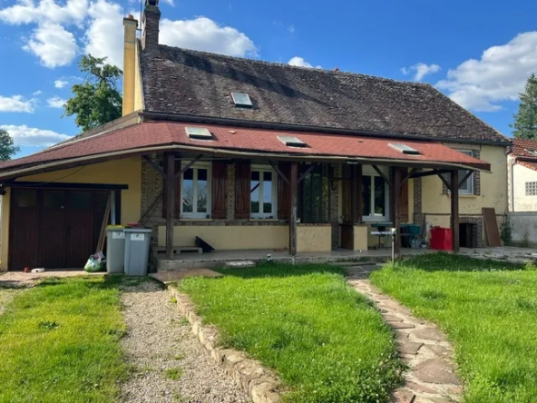 Country House in VILLENEUVE LA DONDAGRE