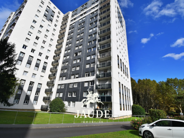 F3 de 71m² avec balcon et parking à Clermont-Ferrand