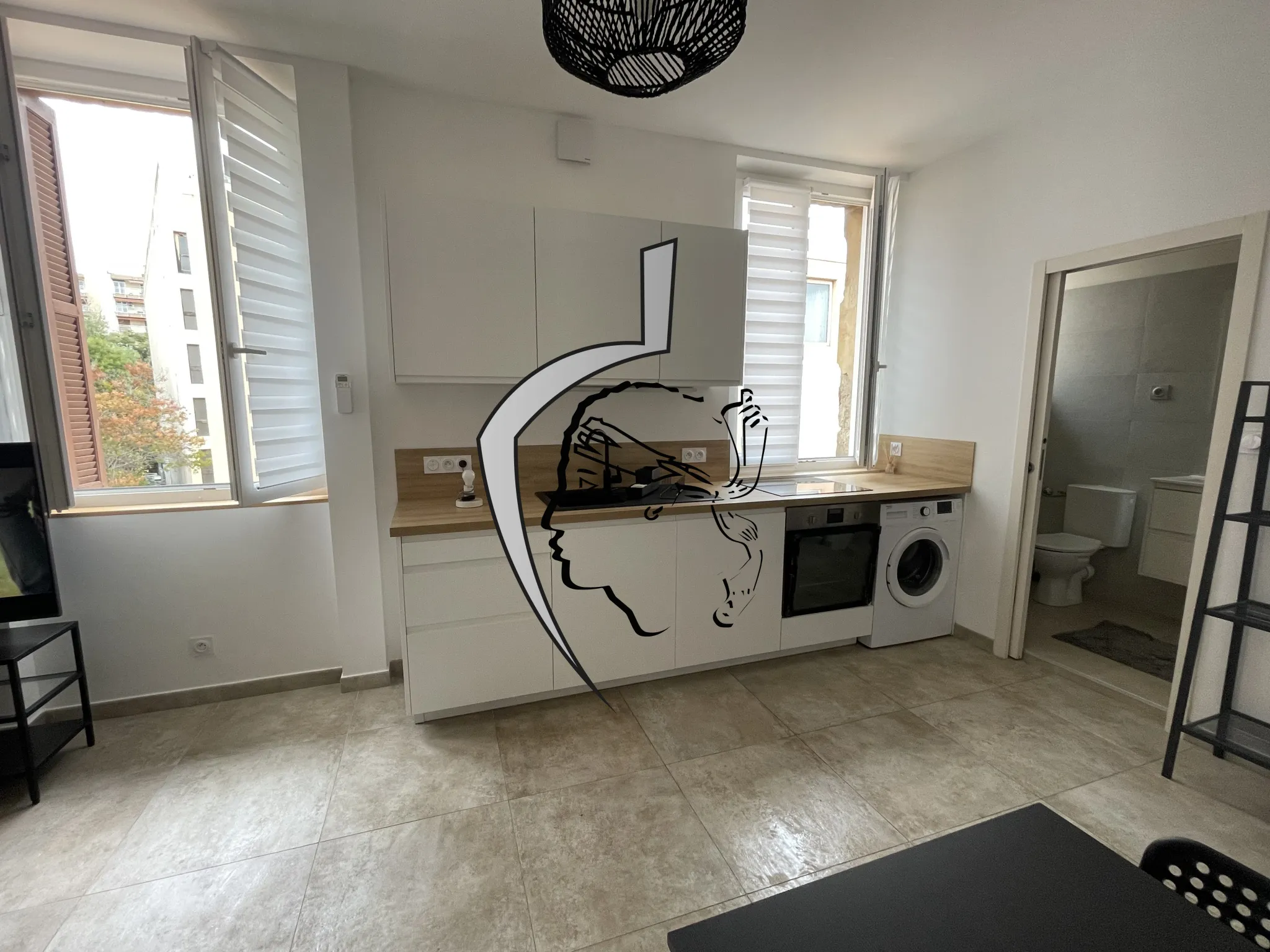 À vendre : appartement deux pièces rénové à Ajaccio 